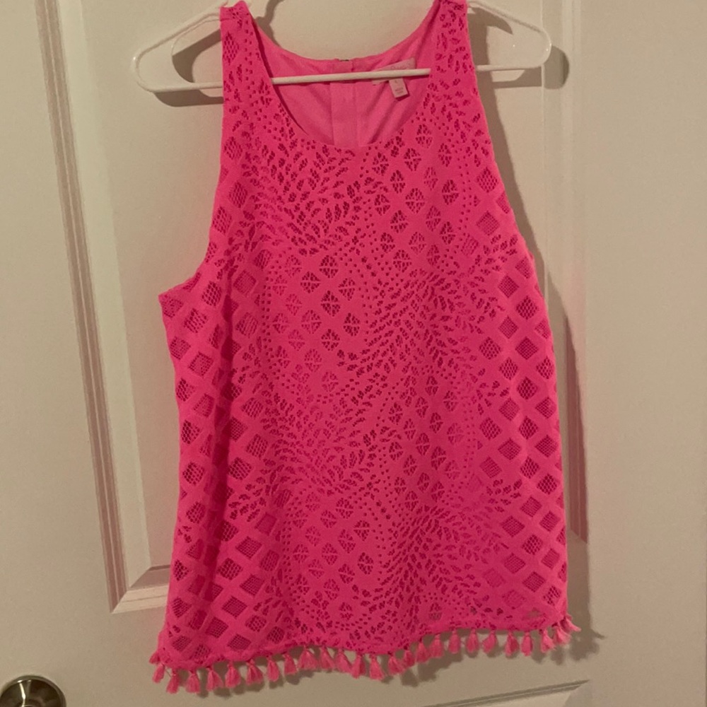 Like new Lilly Pulitzer pink pineapple top